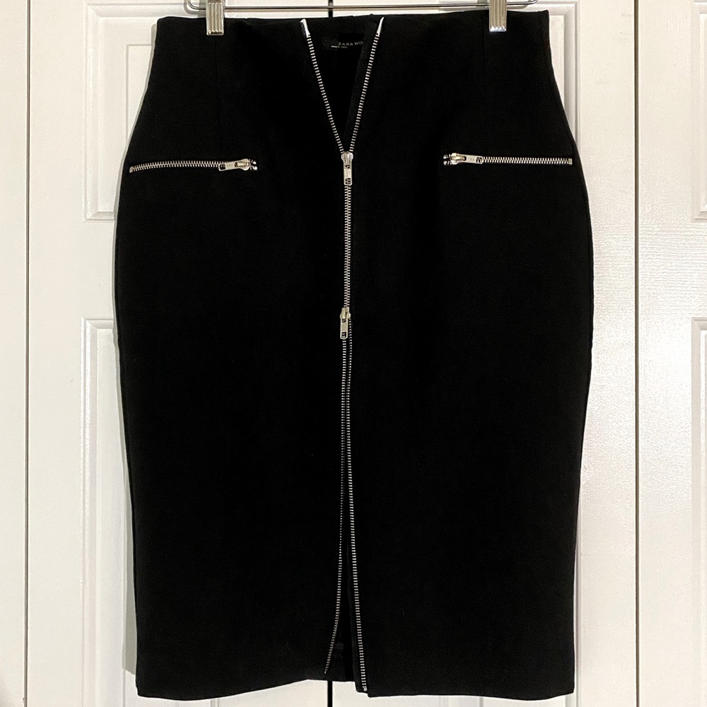 Zara Woman, Black Zipper Skirt, pockets, L